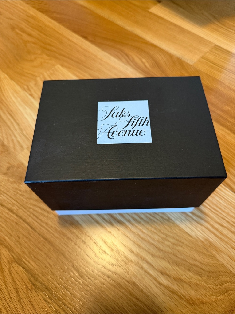 Saks Fifth Avenue Black and White Accessory Box